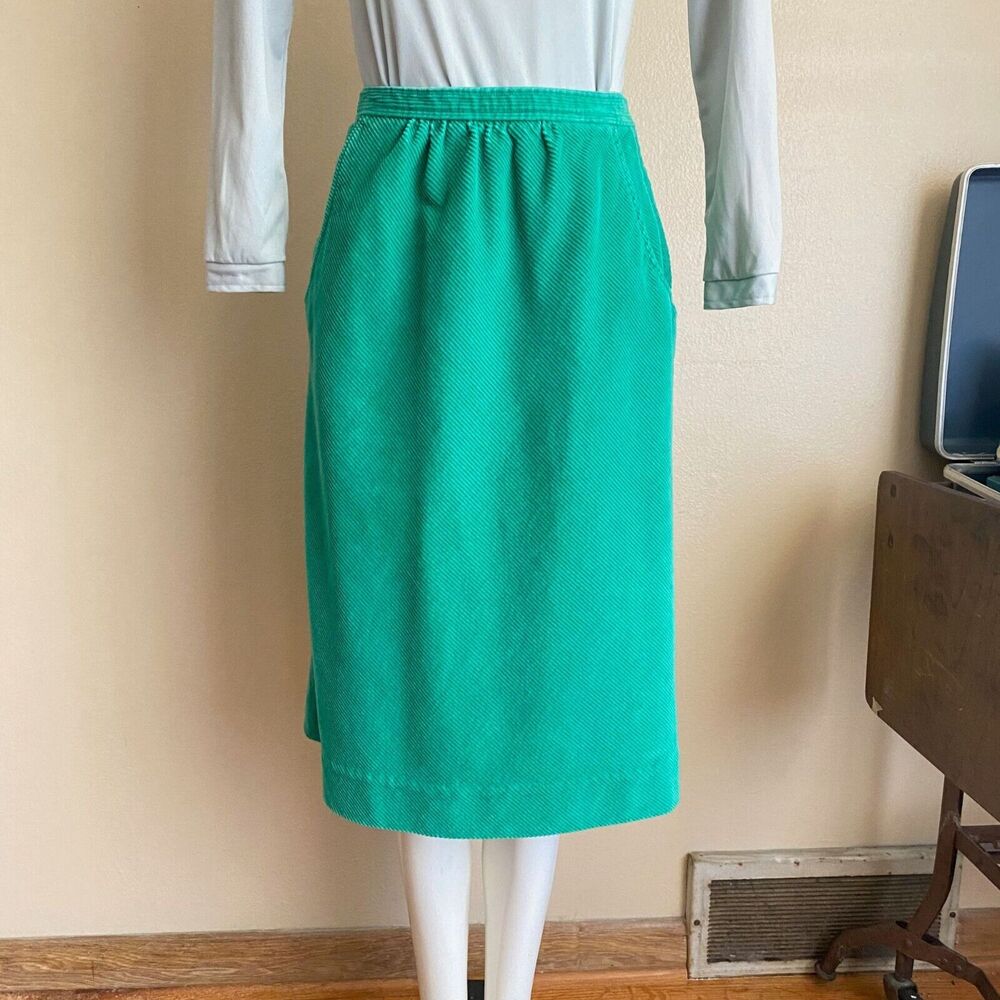 Vintage Size Small Seafoam Green Corduroy Skirt Pencil Flare Pockets Diagonal